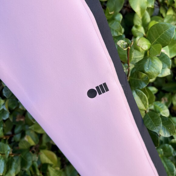 NWT Solid and Striped Sport Soleil Zip Front Leggings Pink Black Size Medium - Picture 7 of 9